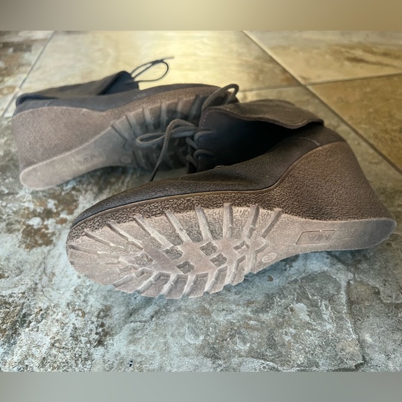 Gray suede ankle boot wedges size 10 MIA - Picture 6 of 8